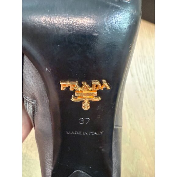 Vintage from 1999 Collection Genuine Leather Prada Ankle Boots, size 37 - Picture 7 of 16